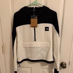The North Face Black & White Half-Zip Pullover Hoodie